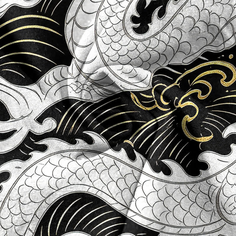 Buddha Stones Camicia da uomo a maniche corte con mezza abbottonatura, in cotone bianco con motivo a onde di drago. - image 4