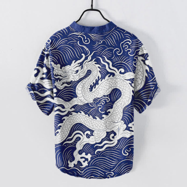 Buddha Stones Camicia da uomo a maniche corte con mezza abbottonatura, in cotone bianco con motivo a onde di drago. - image 8