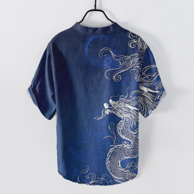 Buddha Stones Camicia da uomo a maniche corte con mezza abbottonatura, in cotone, con motivo a grande drago bianco. - image 1