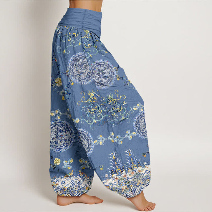 Buddha Stones Pantaloni harem da donna in cotone indaco con motivo a medaglione e drago, vita elasticizzata. - image 7