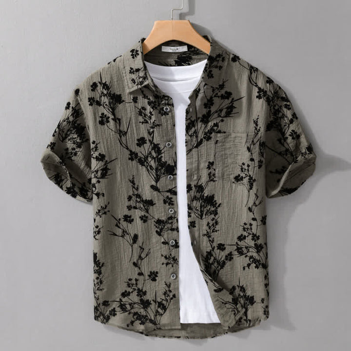 Buddha Stones Camicia da uomo estiva casual a maniche corte con stampa floreale e taschino decorativo. - Verde oliva - US/UK/AU44，EU54 (3XL) - image 0