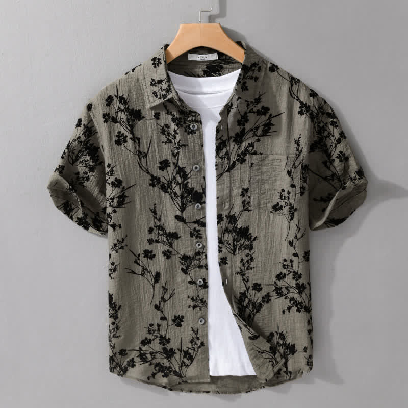 Buddha Stones Camicia da uomo estiva casual a maniche corte con stampa floreale e taschino decorativo. - Verde oliva - US/UK/AU44，EU54 (3XL) - image 0