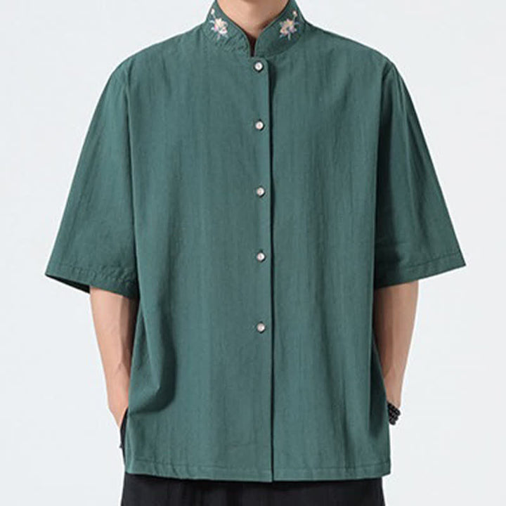 Buddha Stones Camicia da uomo tinta unita stile Tang estiva con colletto alla coreana e ricamo a loto. - image 1