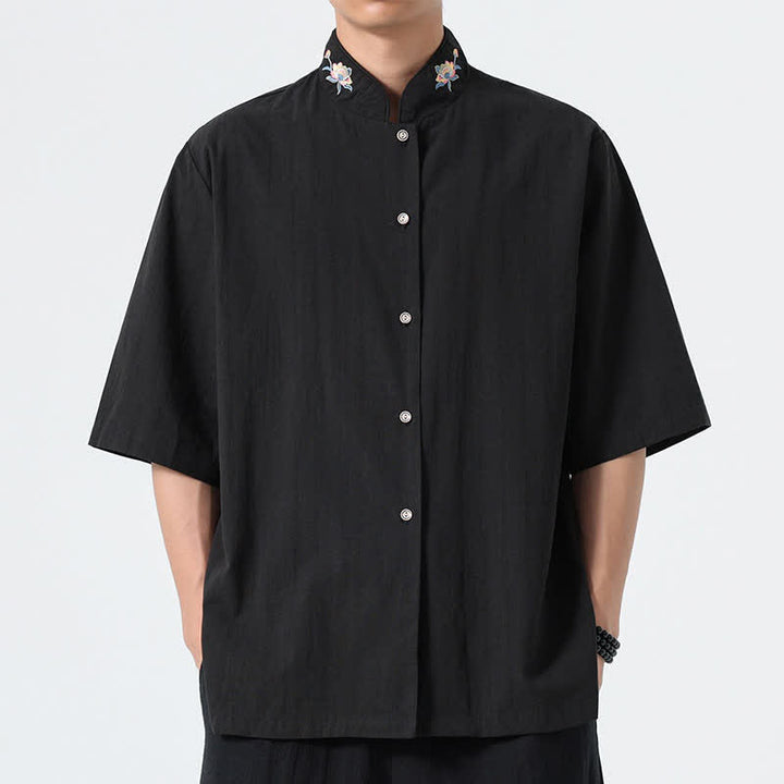 Buddha Stones Camicia da uomo tinta unita stile Tang estiva con colletto alla coreana e ricamo a loto. - Nero - US/UK/AU46, EU56 (5XL) - image 8