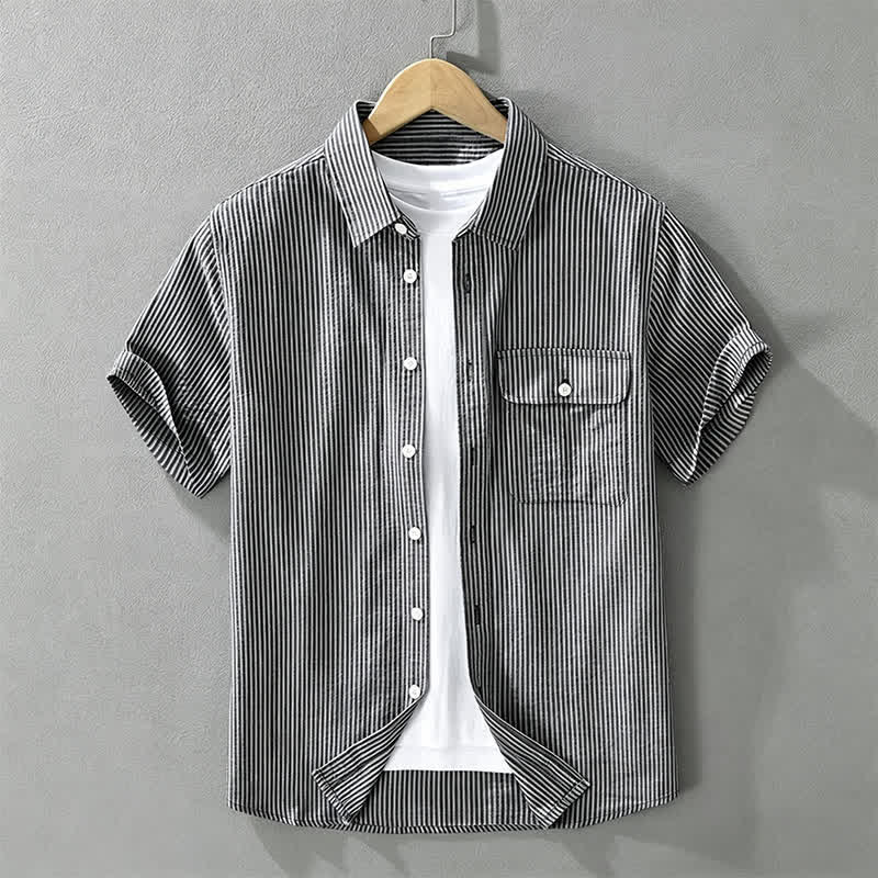 Buddha Stones Camicia da uomo estiva casual a maniche corte in cotone a righe con bottoni e taschino decorativo. - SteelBlue - US/UK/AU42, EU52 (3XL) - image 13