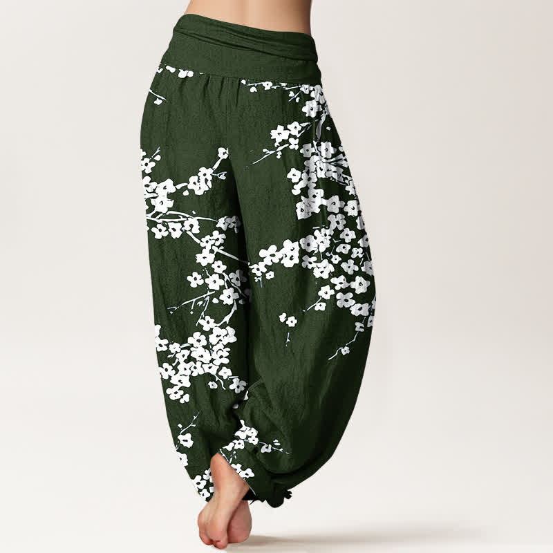 Buddha Stones Pantaloni harem da donna in puro cotone con motivo a rami fioriti bianchi e vita elasticizzata. - image 6