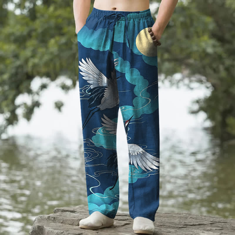 Buddha Stones Pantaloni da uomo affusolati con tasche, in cotone bianco con stampa di una gru che insegue il sole. - Blu reale - US/UK/AU50, EU60 (5XL) - image 4