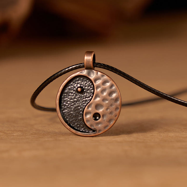 Buddha Stones Collana vintage con ciondolo Yin Yang in lega e pelle, armonia tra lega e pelle. - image 2