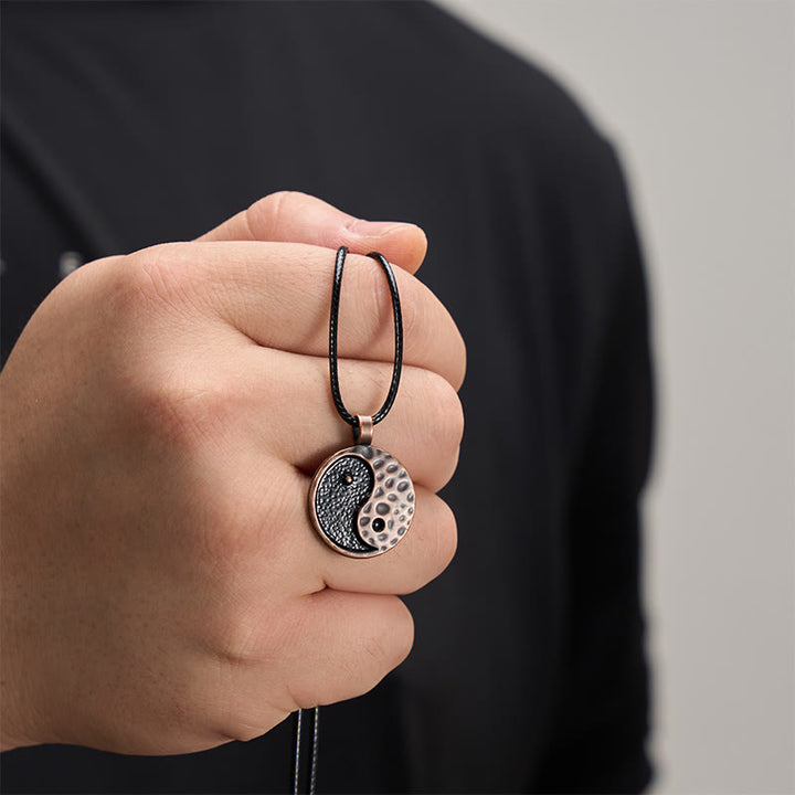 Buddha Stones Collana vintage con ciondolo Yin Yang in lega e pelle, armonia tra lega e pelle. - image 5