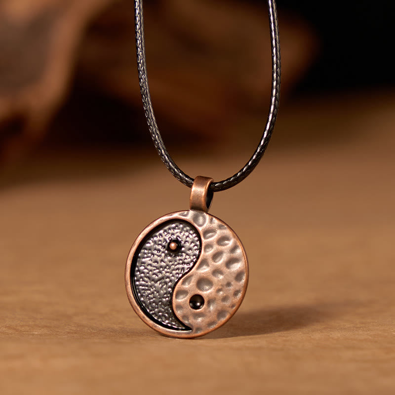 Buddha Stones Collana vintage con ciondolo Yin Yang in lega e pelle, armonia tra lega e pelle. - Yin Yang - image 0