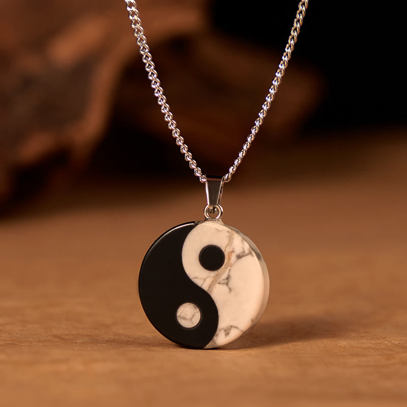 Buddha Stones Collana Yin Yang Tai Chi in ossidiana nera naturale e turchese bianco, simbolo di forza e resistenza. - Yin Yang - image 0