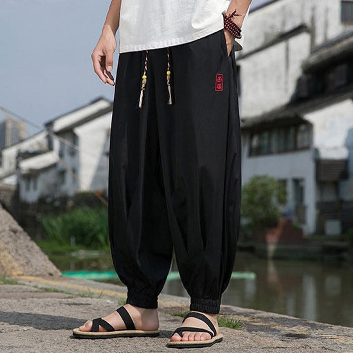 Buddha Stones Pantaloni estivi casual con coulisse e ricami di caratteri cinesi, pantaloni harem da uomo con tasche. - image 4