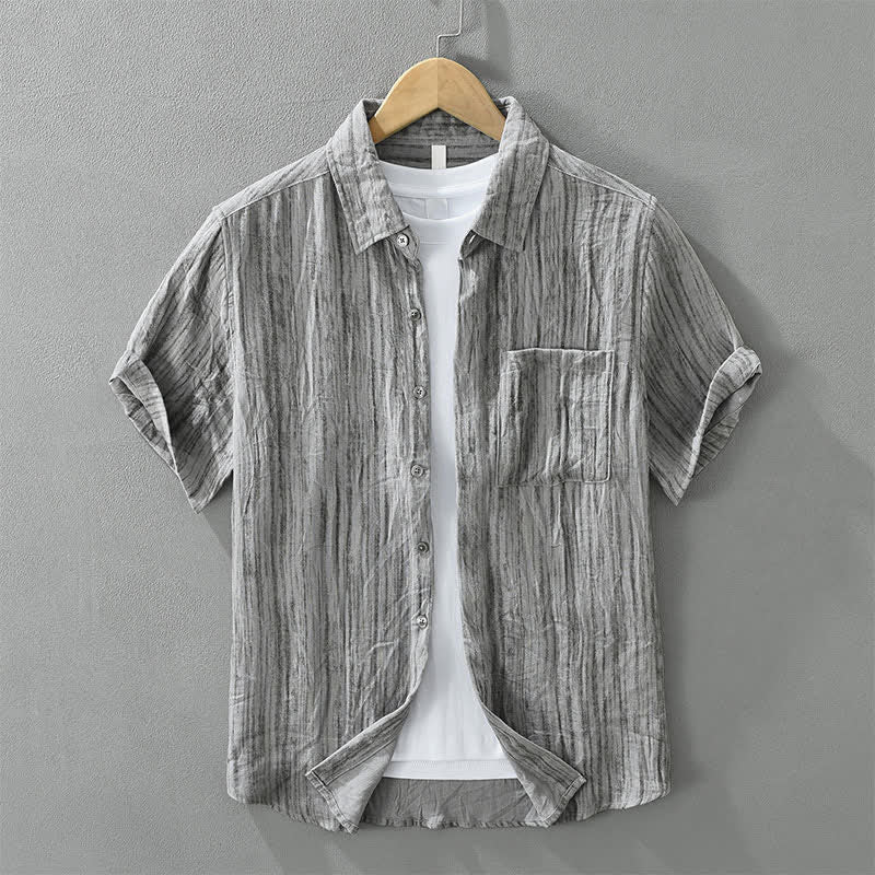 Buddha Stones Camicia da uomo estiva casual minimalista a maniche corte a righe con bottoni e taschino decorativo. - Argento - US/UK/AU42, EU52 (3XL) - image 0