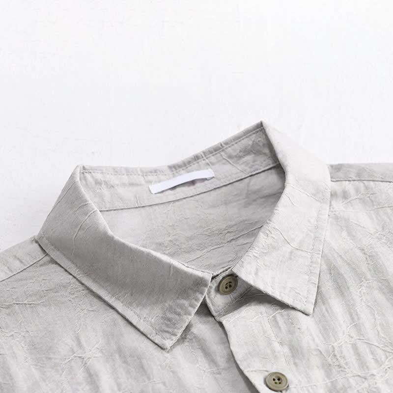 Buddha Stones Camicia da uomo primaverile/estiva casual minimalista con bottoni, tinta unita grigio inchiostro e taschino applicato. - image 6