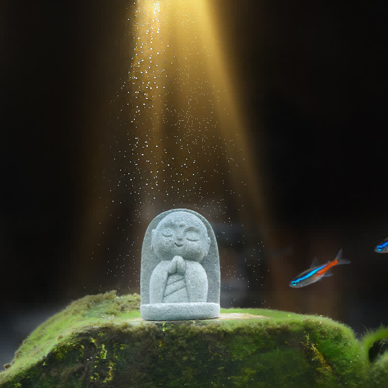 Buddha Stones Piccola statua in resina del Buddha Ksitigarbha in preghiera, raffigurante la compassione e la meditazione. - image 14