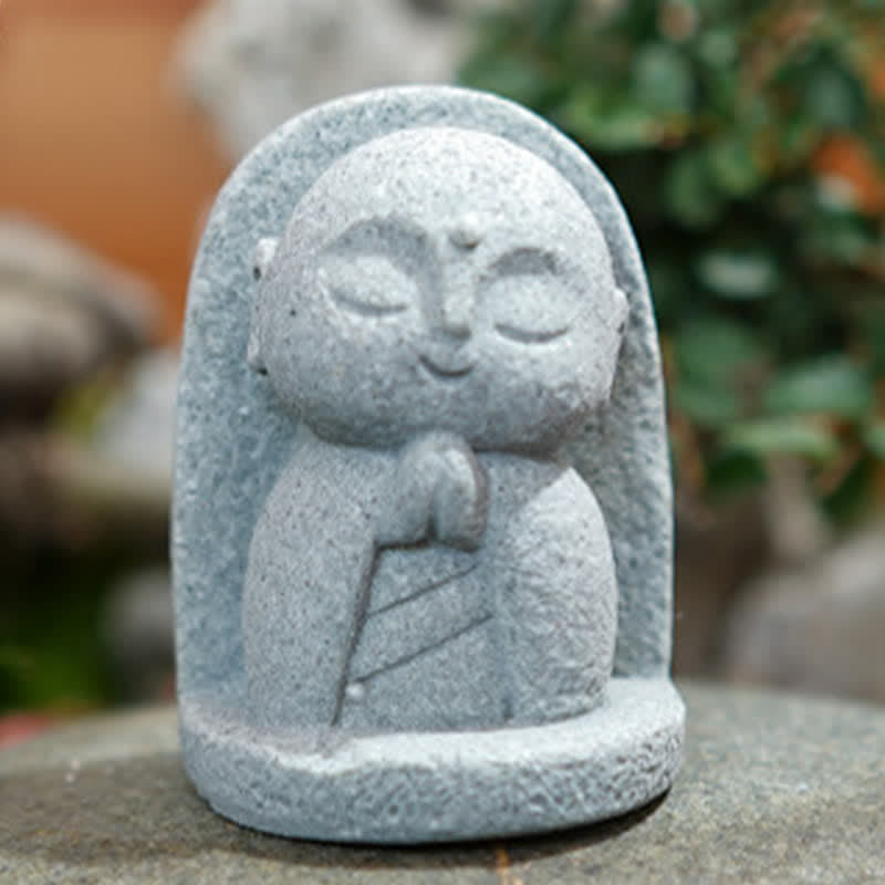 Buddha Stones Piccola statua in resina del Buddha Ksitigarbha in preghiera, raffigurante la compassione e la meditazione. - image 13