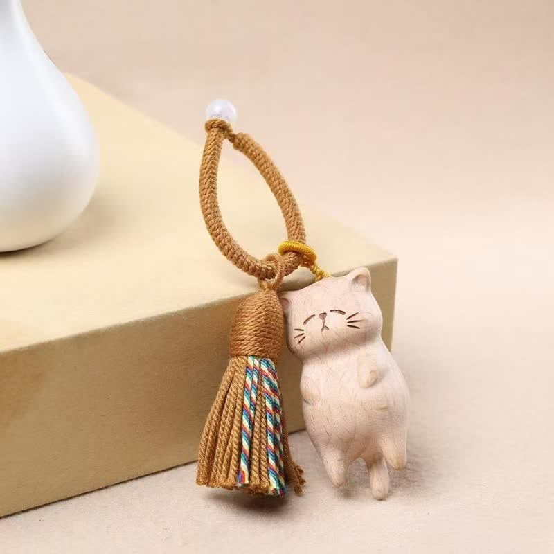 Buddha Stones Portachiavi con ciondolo a forma di gatto in legno di faggio con nappina. - image 1