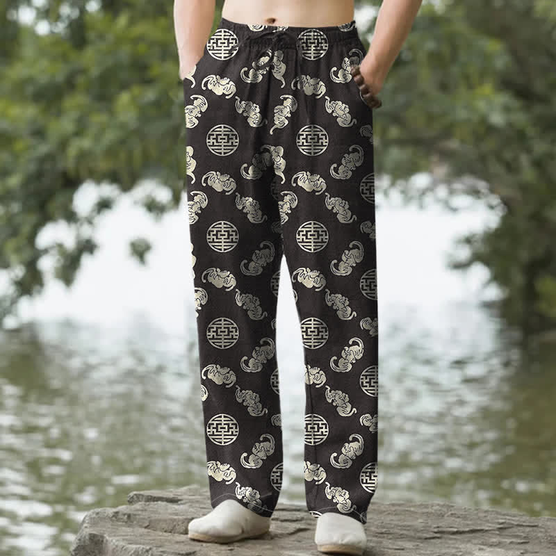 Buddha Stones Pantaloni da uomo affusolati con tasche, modello Longevity Cloud Round Emblem in cotone. - Nero - US/UK/AU50, EU60 (5XL) - image 0