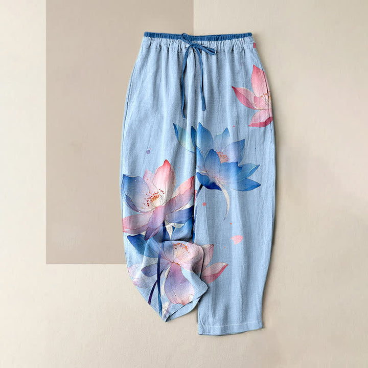 Buddha Stones Pantaloni da donna in puro cotone con stampa a loto acquerellata, elastico in vita e tasche. - Azzurro chiaro - US16, UK/AU20, EU48 (3XL) - image 4