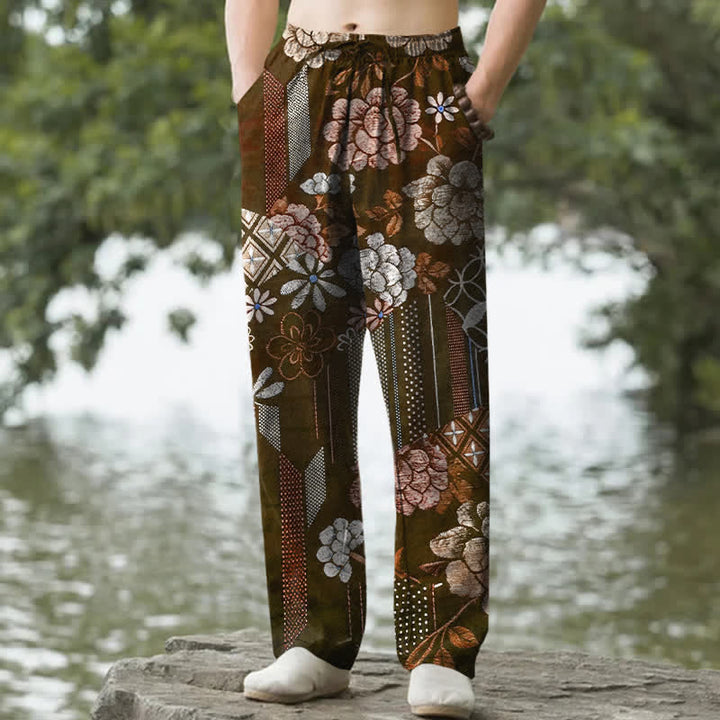Buddha Stones Pantaloni da uomo affusolati in cotone con motivo patchwork floreale in stile bohémien e tasche. - Marrone sella - US/UK/AU50, EU60 (5XL) - image 4