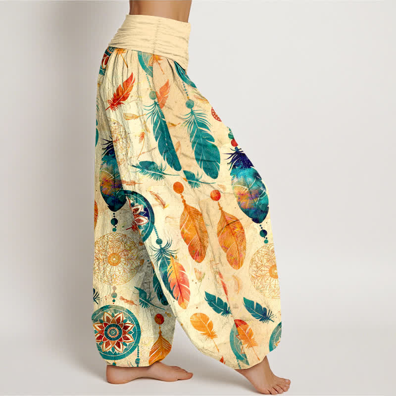 Buddha Stones Pantaloni harem da donna in puro cotone con motivo acchiappasogni e piume, con elastico in vita. - image 1