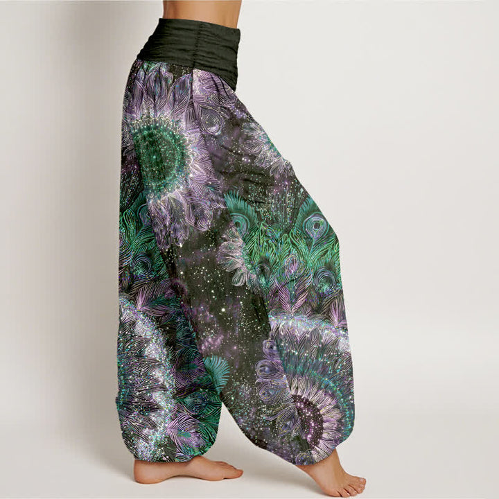 Buddha Stones Pantaloni harem da donna in cotone con motivo a piume di pavone e elastico in vita. - image 6