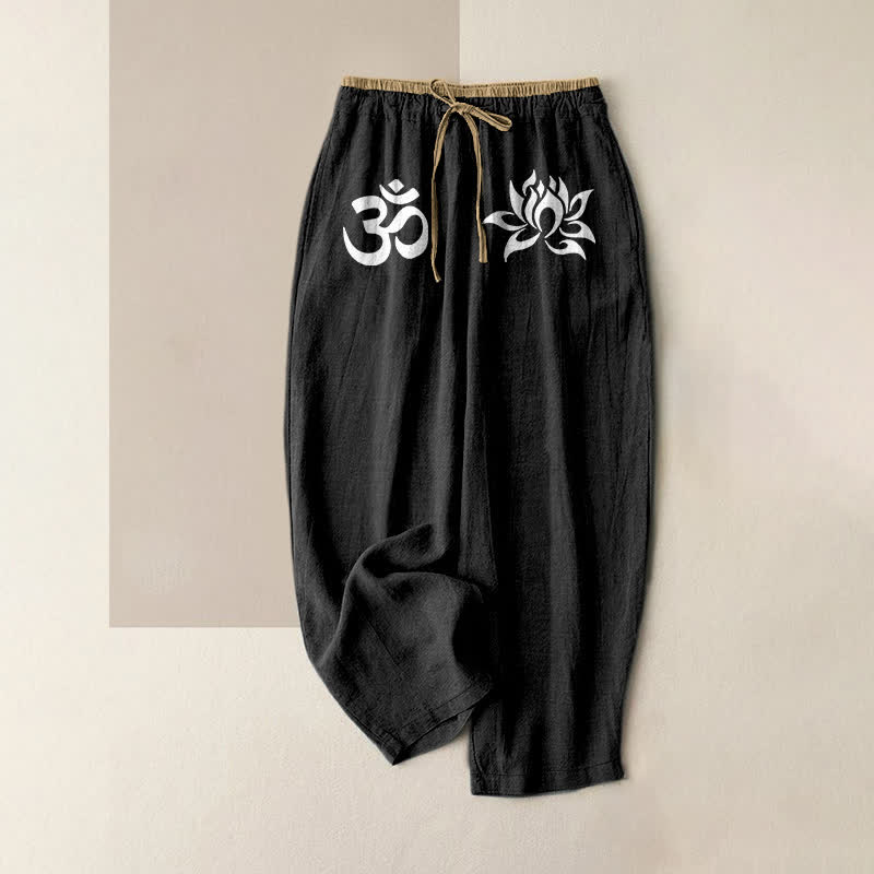 Buddha Stones Pantaloni da donna in puro cotone bianco con motivo OM e loto, elastico in vita e tasche. - Nero - US16, UK/AU20, EU48 (3XL) - image 0
