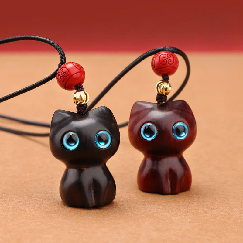 Buddha Stones Collana con ciondolo a forma di gatto carino in legno di ebano e sandalo rosso - image 0
