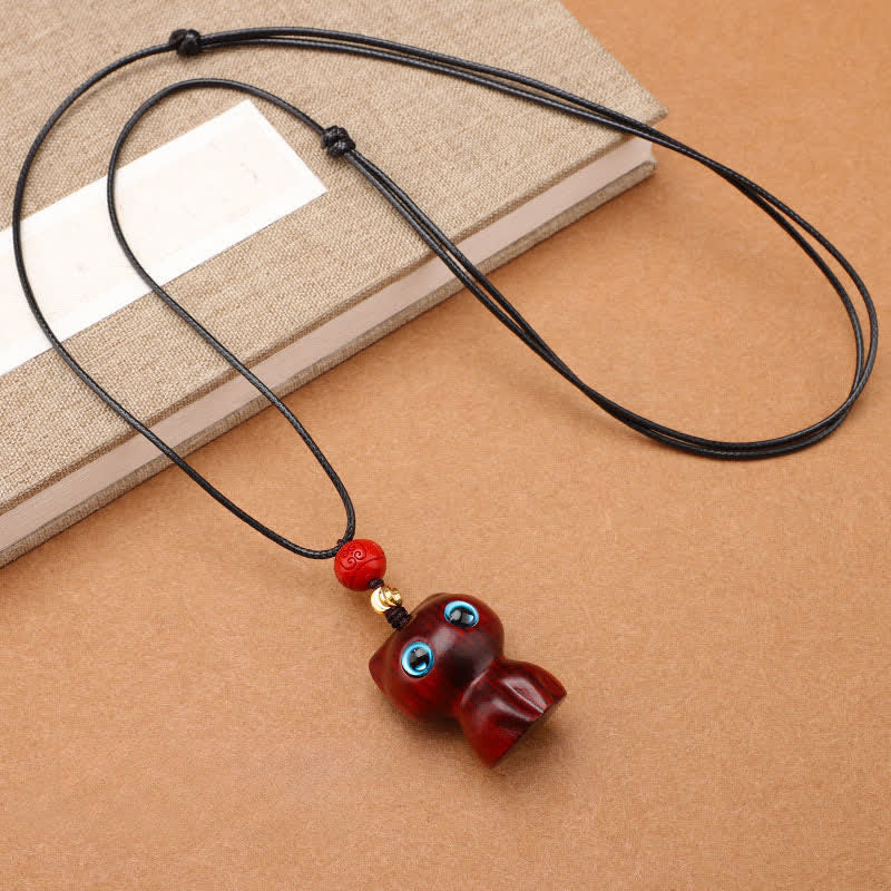 Buddha Stones Collana con ciondolo a forma di gatto carino in legno di ebano e sandalo rosso - Sandalo rosso (Ricchezza ♥ Fortuna) - image 6