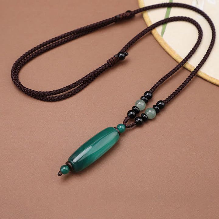 Buddha Stones Collana con pendente ovale intrecciato in agata verde e agata rossa. - image 1