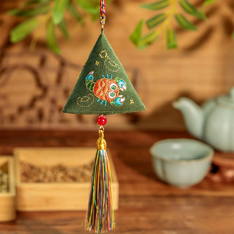 Buddha Stones Ricamo Zongzi Triangolo Scorpione Simpatico Animale Decorazione - Scorpione Verde - image 0