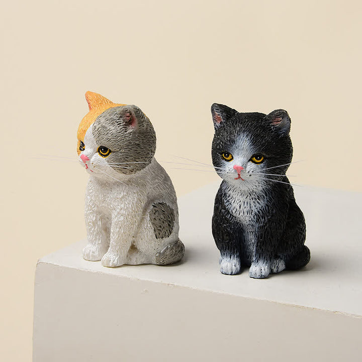 Buddha Stones Mini gatto in resina dipinta, famiglia di gattini dall'aria malinconica, decorazione carina con animali - image 3