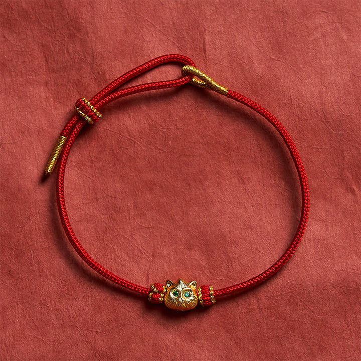 Buddha Stones Braccialetto portafortuna con grazioso gatto e cordino rosso intrecciato a mano. - image 3