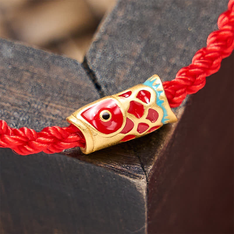 Buddha Stones Braccialetto portafortuna con cordino intrecciato a mano a forma di pesce koi rosso. - image 3