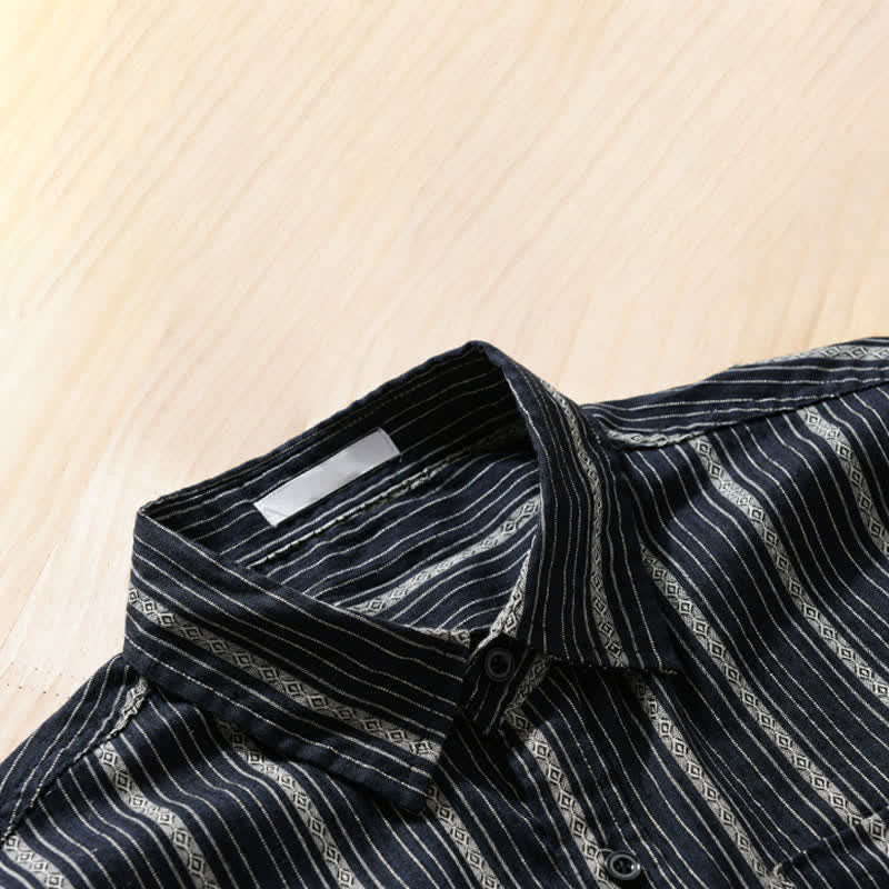 Buddha Stones Camicia da uomo estiva casual a maniche corte in cotone a righe con bottoni e taschino applicato - image 9
