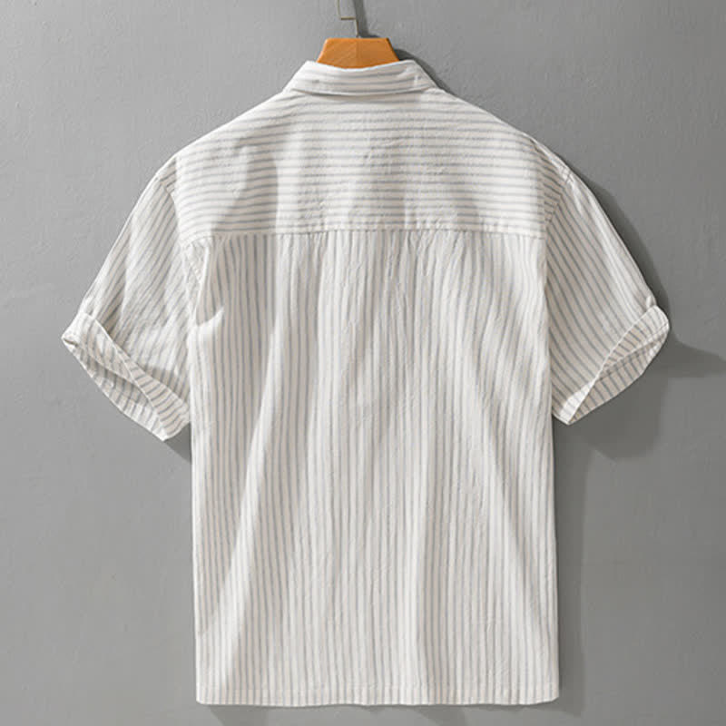 Buddha Stones Camicia da uomo estiva casual minimalista a maniche corte in cotone a righe con mezzo bottone. - image 1