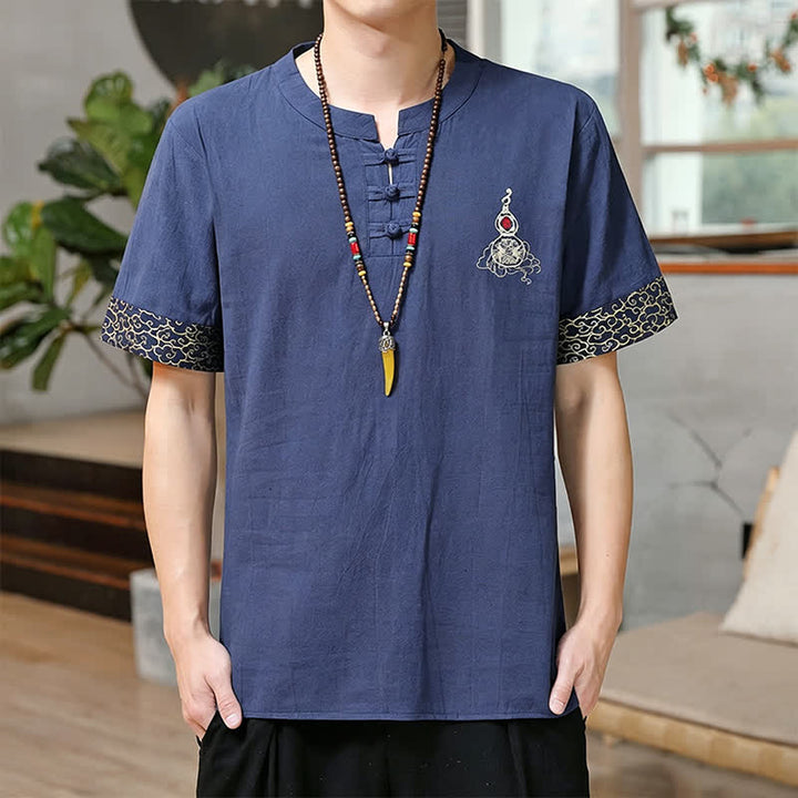 Buddha Stones Camicia da uomo a maniche corte, tinta unita, stile estivo Tang, con bottoni a forma di rana e ricamo a zucca. - SteelBlue - US/UK/AU46, EU56 (5XL) - image 0