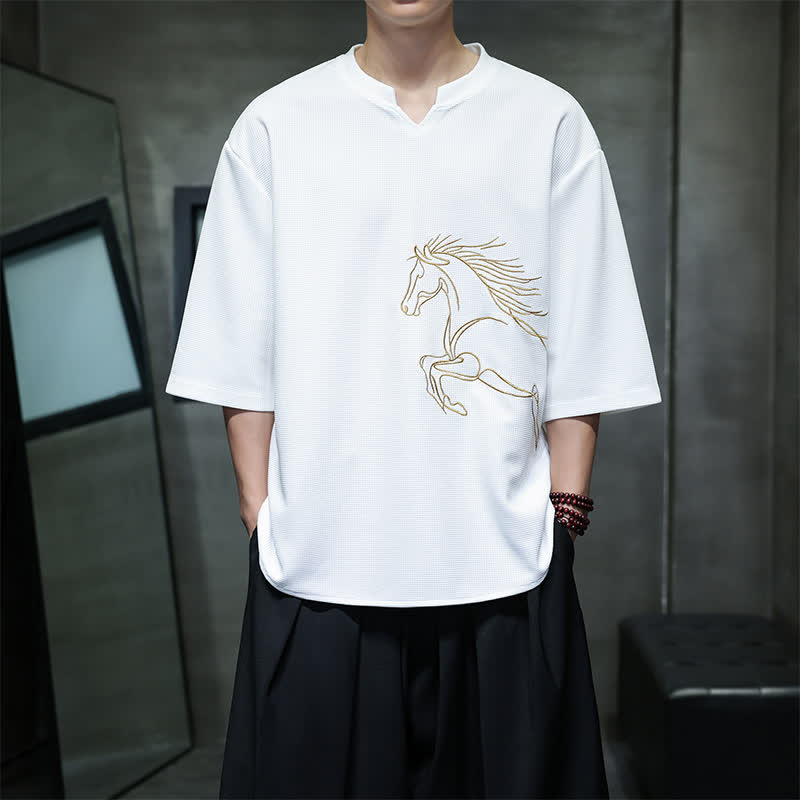Buddha Stones T-shirt da uomo a maniche corte in cotone, stile casual estivo e minimalista, con ricamo di un cavallo. - Bianco - US/UK/AU46, EU56 (5XL) - image 0