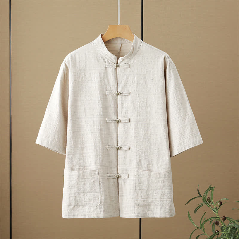 Buddha Stones Camicia da uomo estiva stile Tang, casual, con colletto alla coreana, bottoni a rana, maniche a tre quarti e tasche. - Beige - US/UK/AU48, EU58 (6XL) - image 1