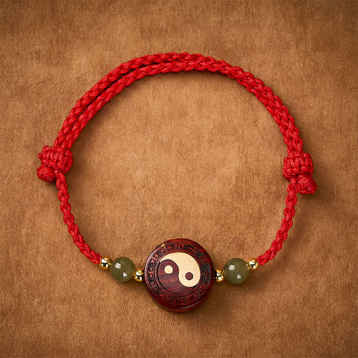 Buddha Stones Braccialetto rosso con cordino rosso e giada di sandalo viola e simbolo Yin Yang. - YinYang(Equilibrio ♥ Armonia) - image 0