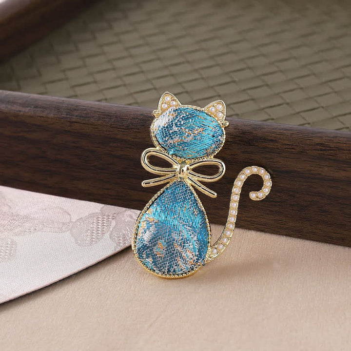 Buddha Stones Spilla con fiocco a gatto in broccato Pearl Song Purity - image 13