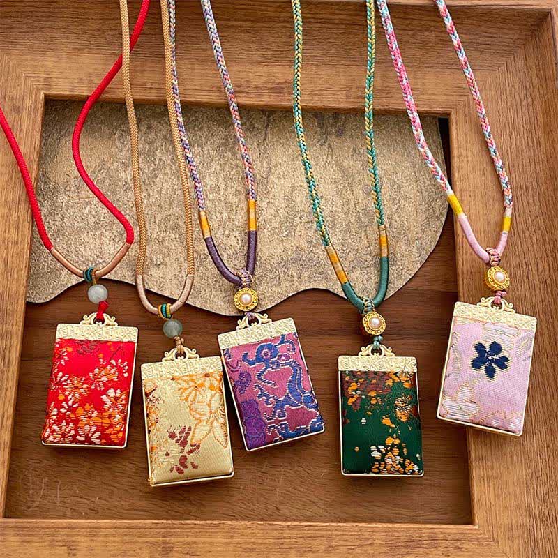Buddha Stones Collana rettangolare intrecciata Song Brocade con motivo floreale Harmony - image 0