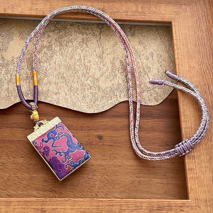 Buddha Stones Collana rettangolare intrecciata Song Brocade con motivo floreale Harmony - Viola (stessa tonalità di colore, fantasia variabile) - image 1