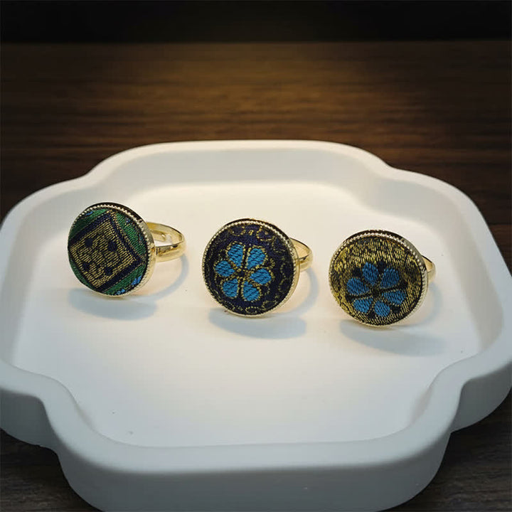 Buddha Stones Anello rotondo regolabile con motivo floreale in broccato Song, realizzato a mano. - image 9