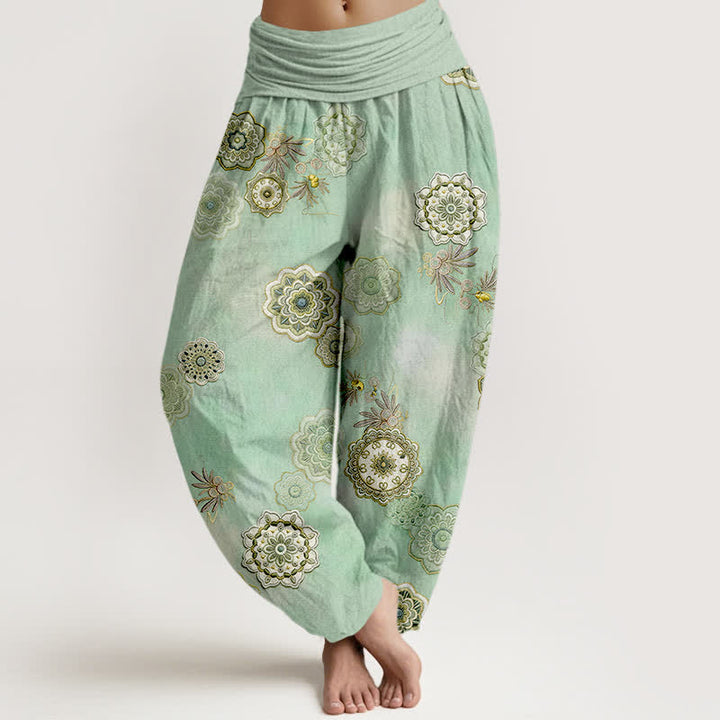 Buddha Stones Pantaloni harem da donna in puro cotone con motivo floreale mandala e foglie, elastico in vita. - Verde primavera medio - US16, UK/AU20, EU48 (3XL) - image 0