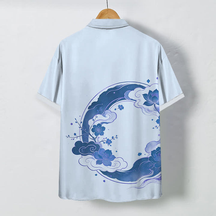 Buddha Stones Camicia da uomo a maniche corte traspirante con motivo floreale orientale, fiori di loto, pesco e nuvole, bottoni. - image 4