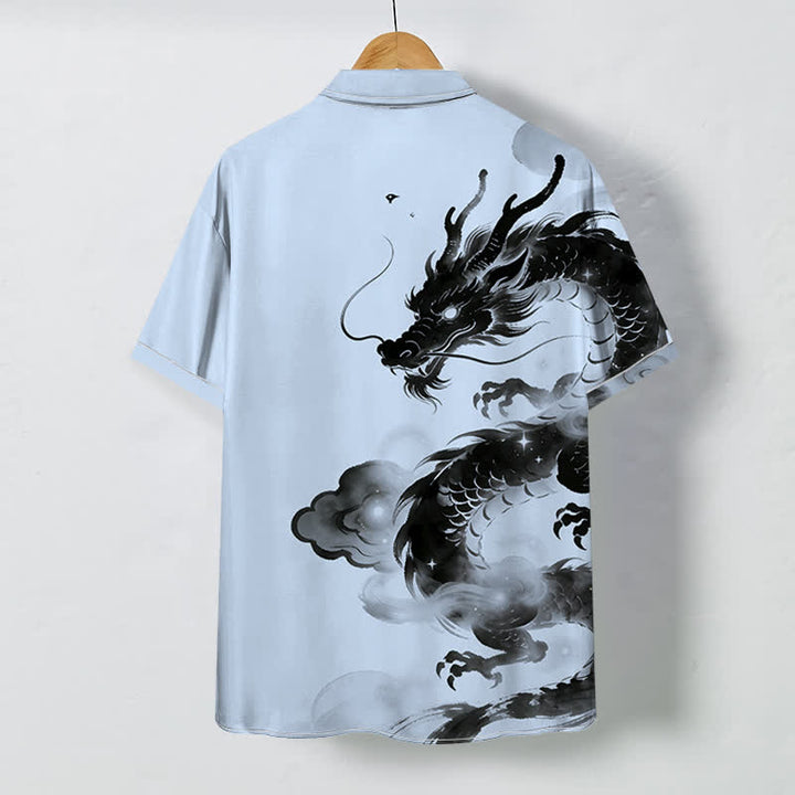 Buddha Stones Camicia da uomo a maniche corte con bottoni a fantasia drago e nuvole, resistente alle pieghe. - image 1