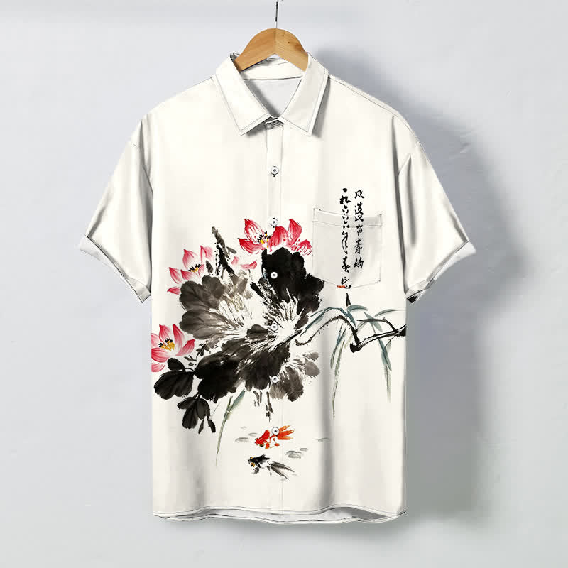 Buddha Stones Camicia da uomo a maniche corte traspirante con bottoni e motivo a pesci koi e loto di inchiostro. - Avorio - US/UK/AU48, EU58 (4XL) - image 0