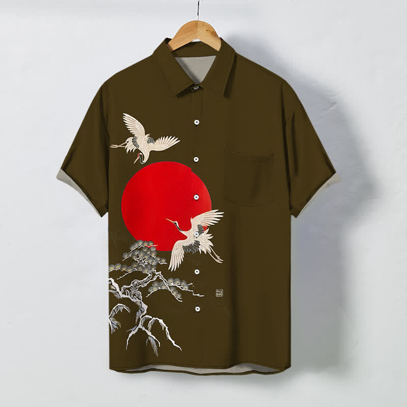 Buddha Stones Camicia da uomo a maniche corte con bottoni a fantasia "Red Sun Crane Pine", resistente alle pieghe. - Verga d'oro scura - US/UK/AU48, EU58 (4XL) - image 5