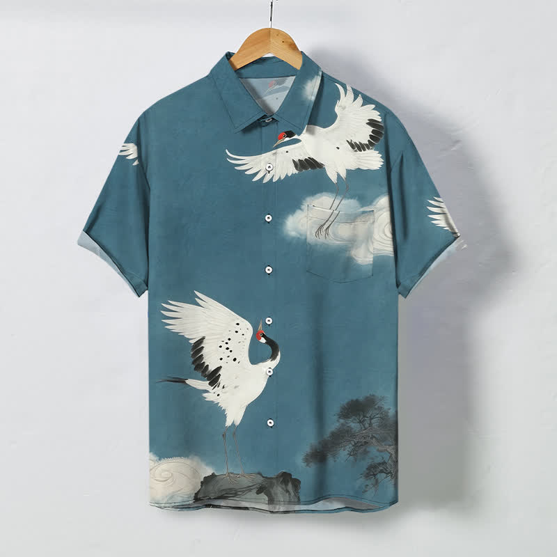 Buddha Stones Camicia da uomo a maniche corte con bottoni, motivo gru bianca volante e nuvole, resistente alle pieghe. - Cadetto Blu - US/UK/AU48, EU58 (4XL) - image 7